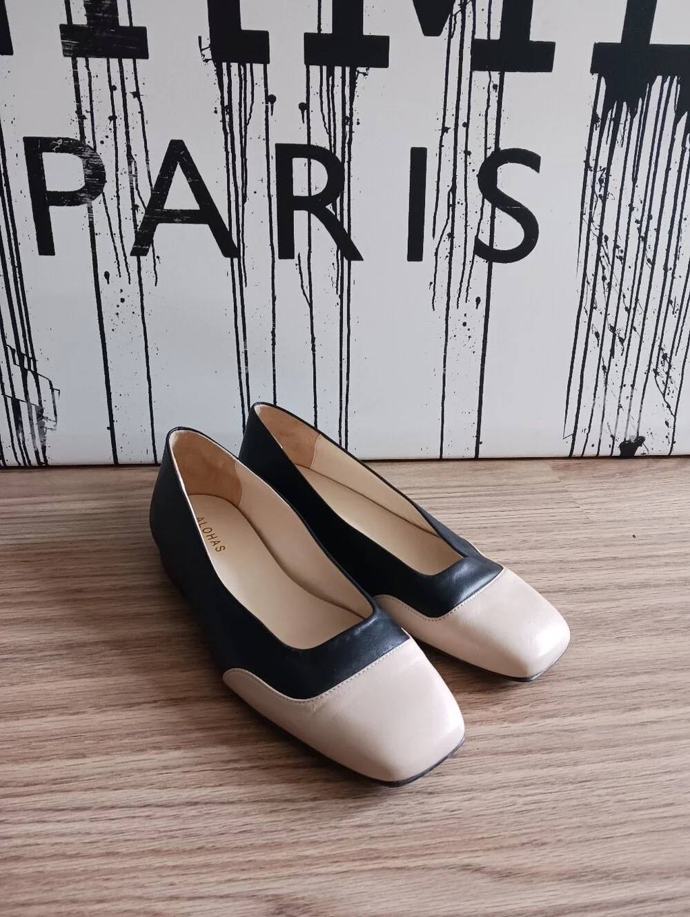 ALOHAS Classic Two-Tone Leather Ballet Flats - Black & Cream shoes Size 38